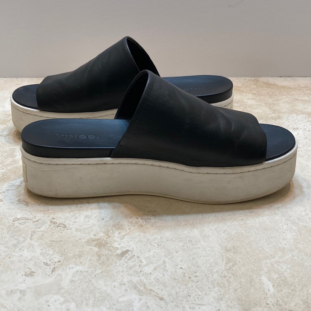 Vince Waldorf Black Leather Platform slide